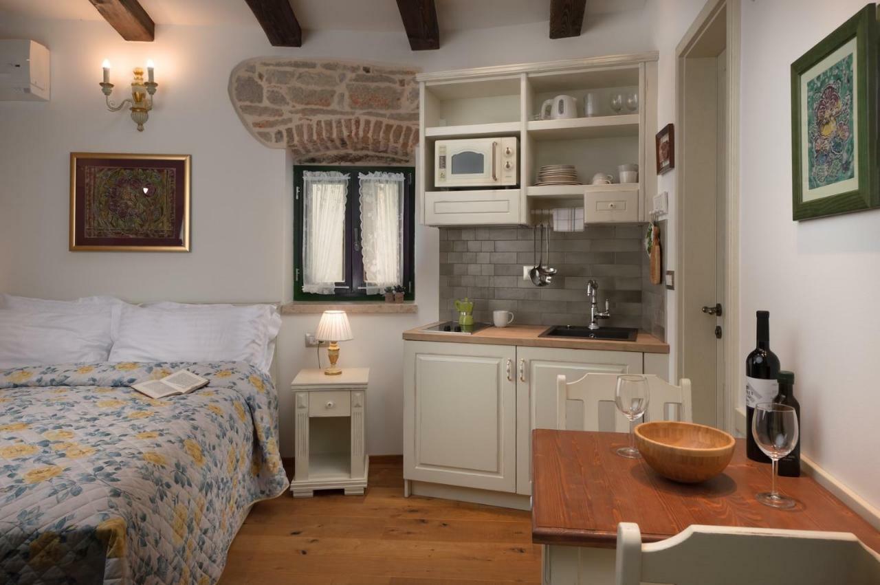 罗维尼Monterosso Old Town公寓 外观 照片