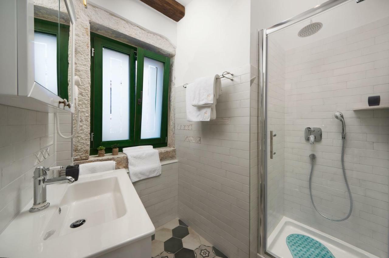 罗维尼Monterosso Old Town公寓 外观 照片